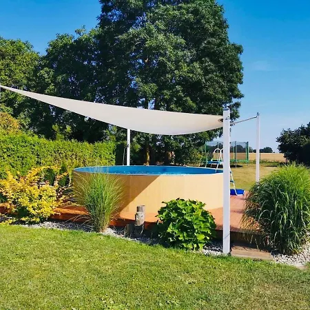 アパート Idyllisches Dorfhaus Vor Usedom *