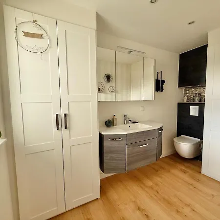 Idyllisches Dorfhaus Vor Usedom Gutzkow