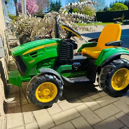 Idyllisches Dorfhaus Vor Usedom アパート Gützkow