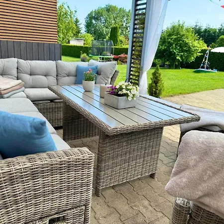 Idyllisches Dorfhaus Vor Usedom アパート *