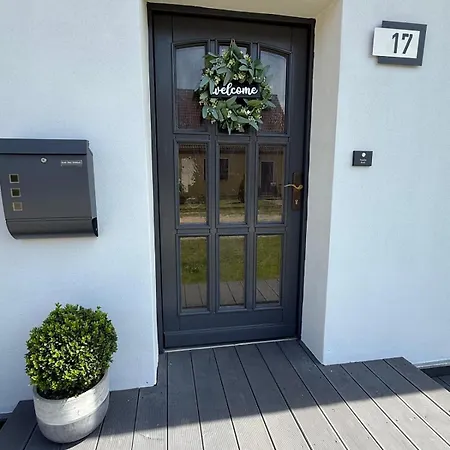 Idyllisches Dorfhaus Vor Usedom דירה *