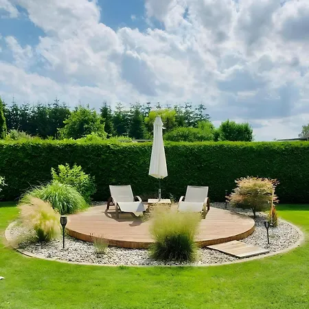 Idyllisches Dorfhaus Vor Usedom アパート