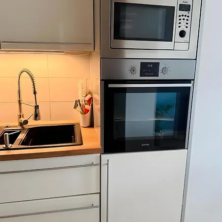 Idyllisches Dorfhaus Vor Usedom アパート